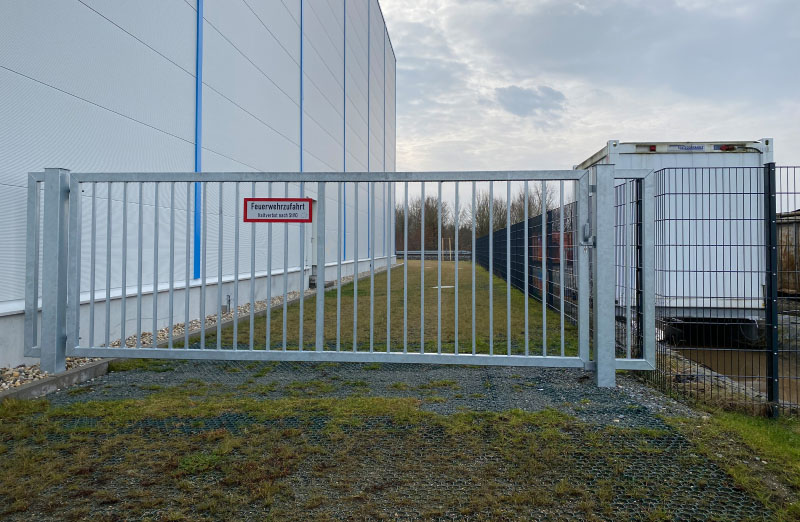 PRÖLSS Drehtor mit Seitenteilen
